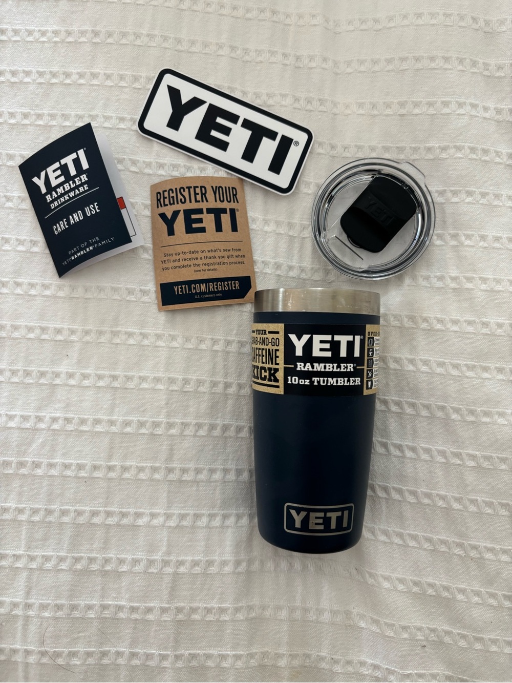 Yeti 10 oz Rambler Tumbler in Navy with Clear Lid